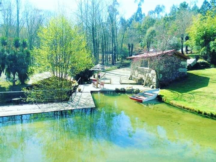 Quinta Da Chouza Agroturismo E Enoturismo Celorico De Basto Buitenkant foto