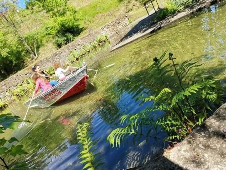 Quinta Da Chouza Agroturismo E Enoturismo Celorico De Basto Buitenkant foto